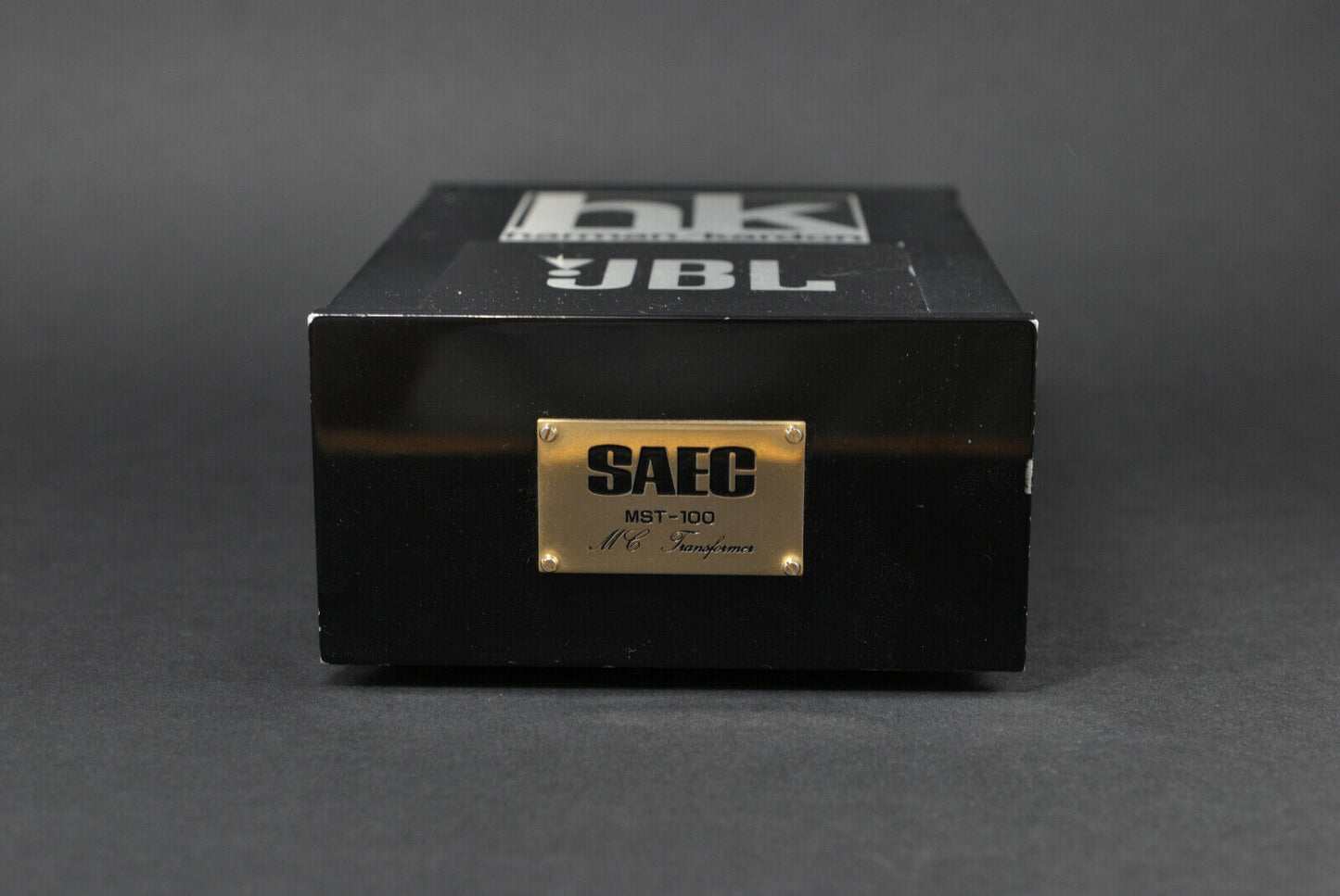 SAEC MST-100 MC Step Up Transformer