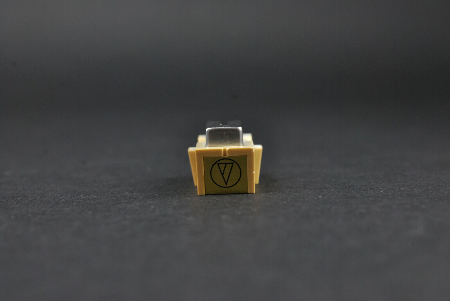 **without stylus** Audio Technica AT12d MM Cartridge