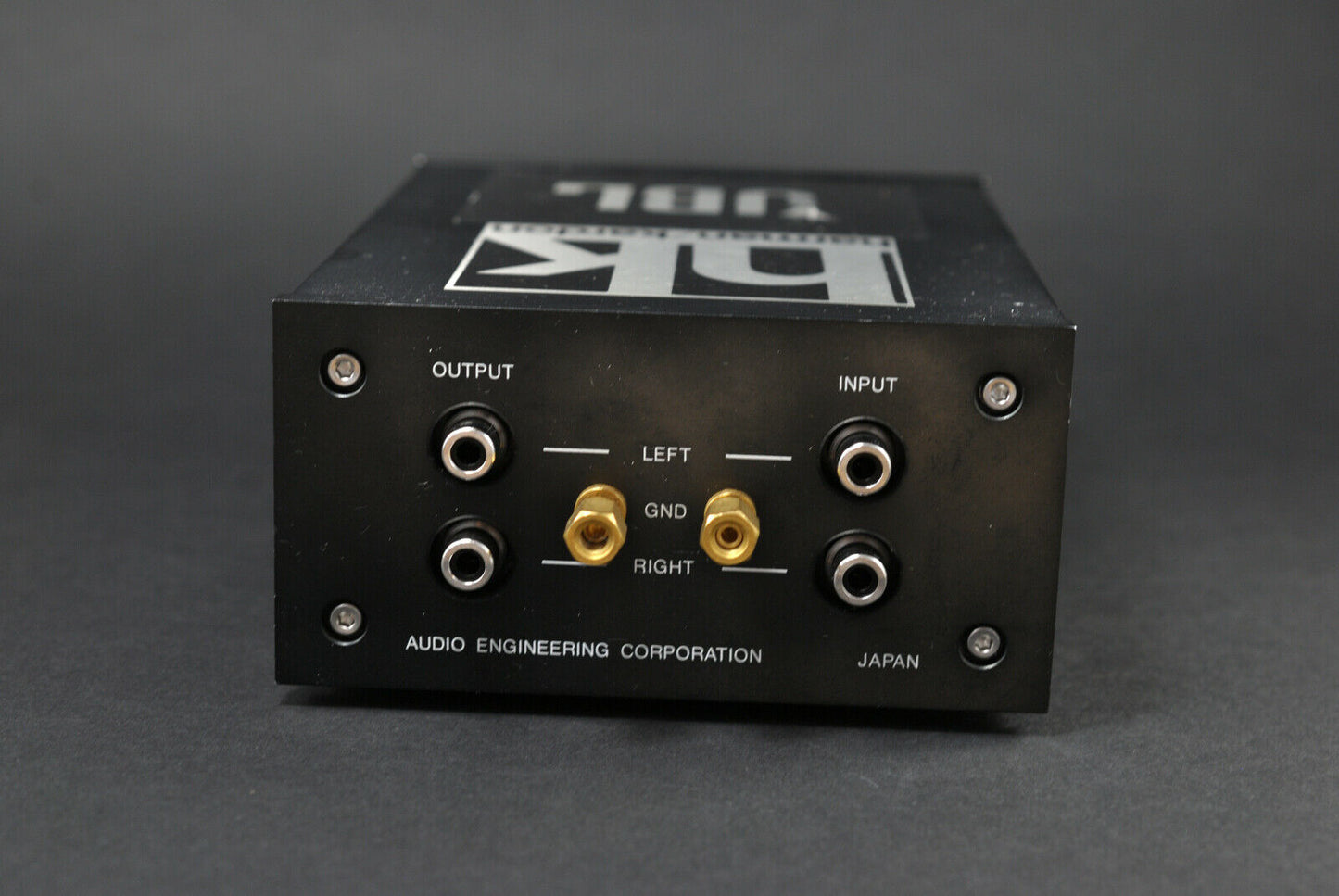 SAEC MST-100 MC Step Up Transformer