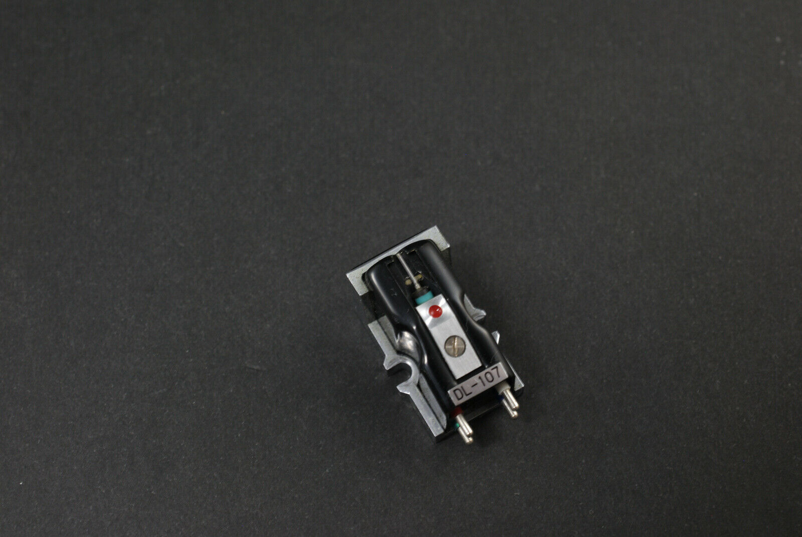 DENON DL-107 MM Cartridge **Silver Shape Type**